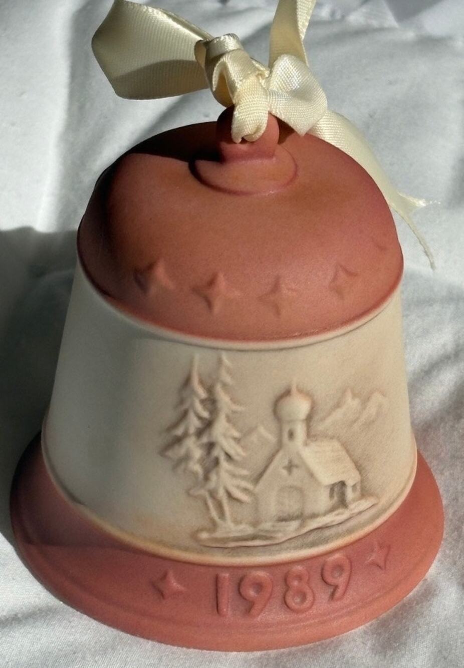 Goebel Hummel 1989 First Edition Christmas Bell "Ride Into Christmas" EUC